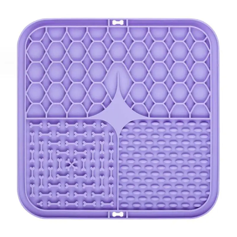 Tapis de léchage en silicone violet, vue de face